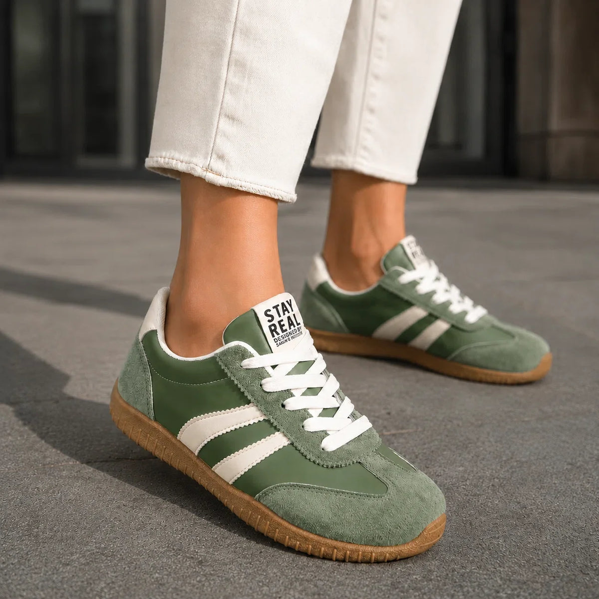 Baskets orthopédiques pour femme avec soutien de la voûte plantaire, coupe large